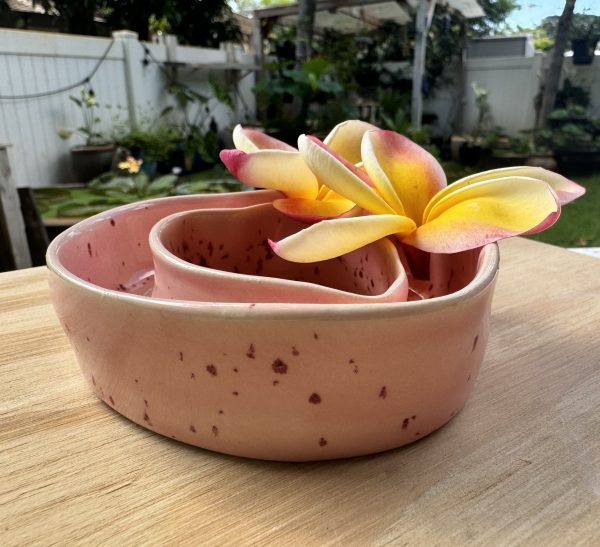 Small Speckled Pink Heart Vase - Image 2