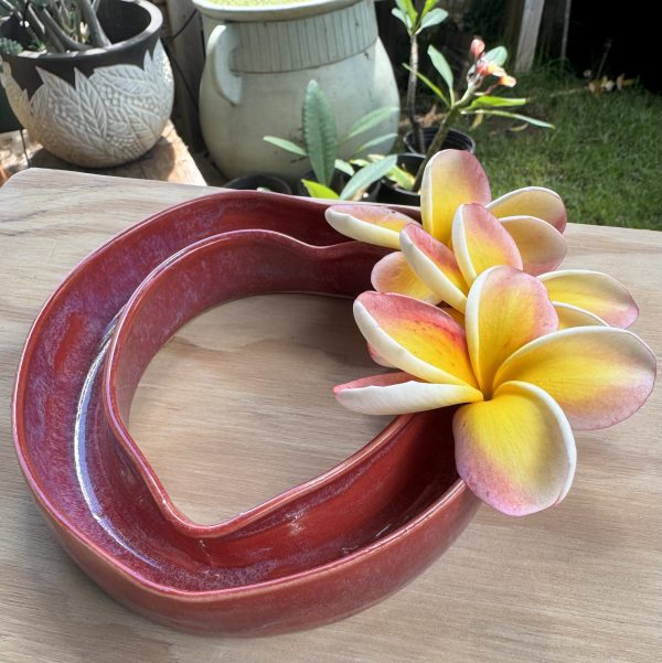 Medium Sangria Heart Vase - Image 2